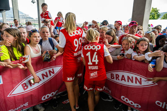 Maria Dybwad Brochmann and Rikke Bogetveit Nygard of Brann