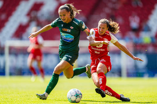 Selma Løvås of Avaldsnes and Marit Bratberg Lund of Brann