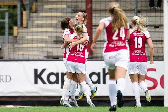 IK Uppsalas Agnes Nyberg jublar efter 1-1