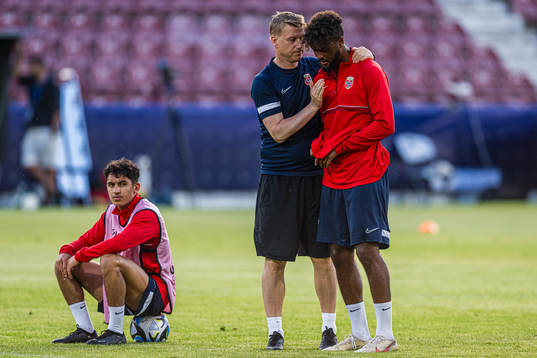 Leif Gunnar Smerud, head coach, and Emil Konradsen Ceide of