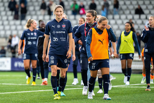 FC Rosengårds Bianca Schmidt  och Gina Chmielinski