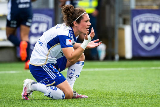 IFK Norrköpings Shannon Woeller har ont
