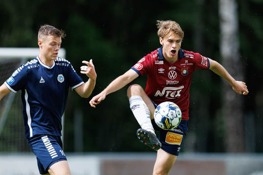 Utsiktens Albin Skoglund och Örgrytes Christoffer Styffe