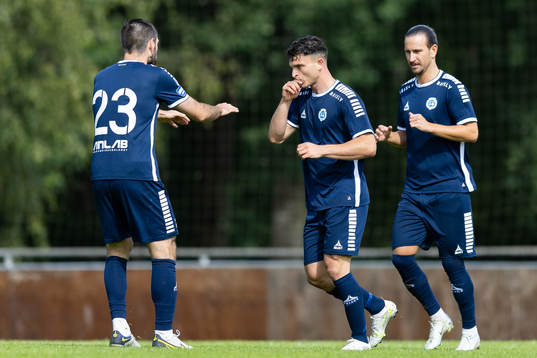 Utsiktens Mark Gorgos jublar