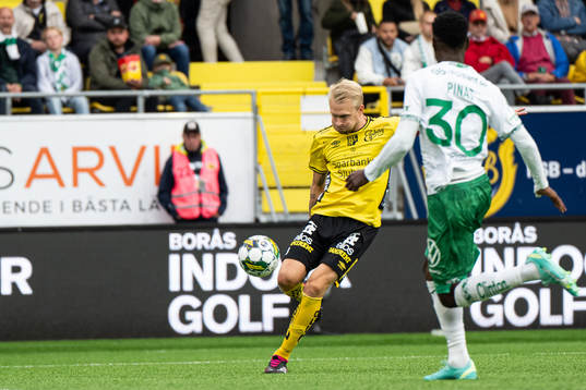 Elfsborgs Johan Larsson skjuter 2-0