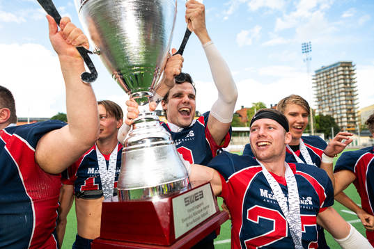 Stockholm Mean Machines Robin Gavelin Miranda och Carl Henriksson jublar