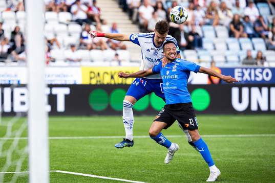 IFK Norrköpings Anton Eriksson och Halmstads Marcus Olsson