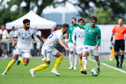 GIF Sundsvalls Paya Pichkah och Robert Lundström mot