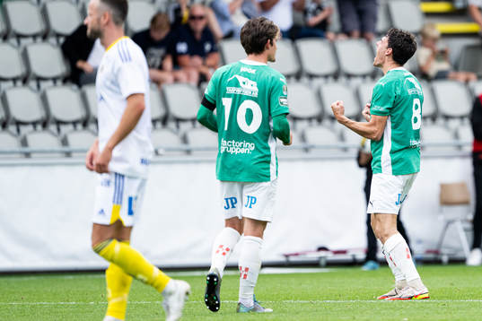 Jönköpings Södras Samuel Adrian jublar