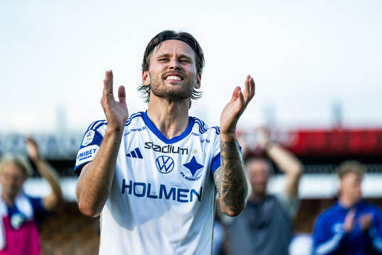 IFK Norrköpings Arnor Traustason jublar