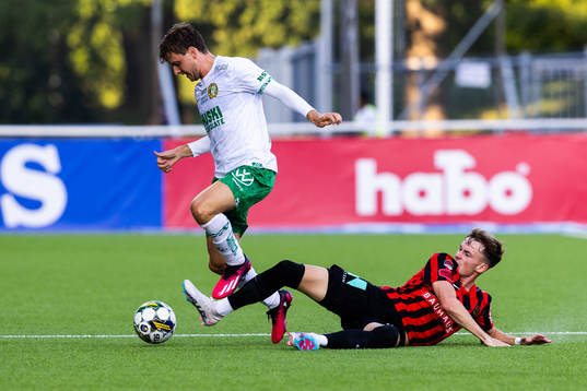 Hammarbys Joel Nilsson och Brommapojkarnas Alexander