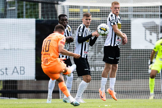 Landskronas Kofi Asare, Robin Dzabic och Rasmus Wendt mot