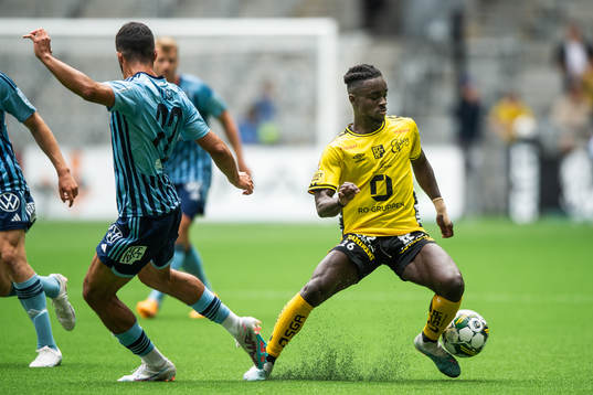 Djurgårdens Musa Qurbanli och Elfsborgs Emmanuel Boateng
