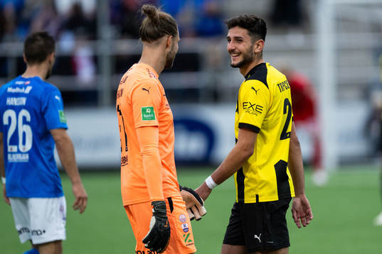 Goalkeeper Jonatan Johansson of Klaksvik and Filip