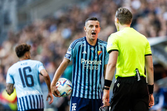 Haris Radetinac of Djurgården reacts