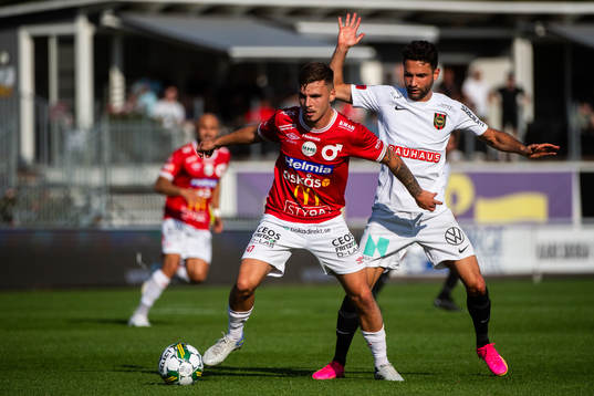 Degerfors Damjan Pavlovic och Brommapojkarnas Marijan Cosic