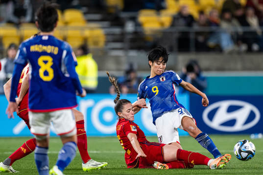 Teresa Abelleira of Spain and Riko Ueki of Japan