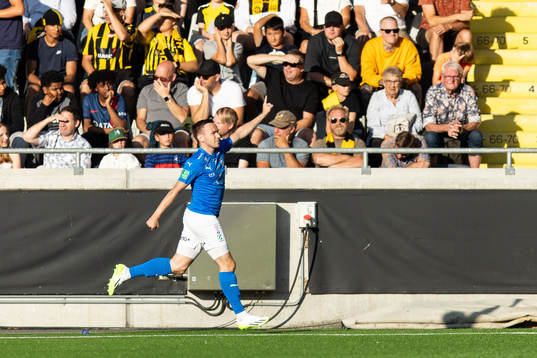 Arni Frederiksberg of Klaksvik celebrates