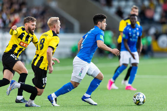 Patrick Da Silva of Klaksvik against Simon Sandberg and