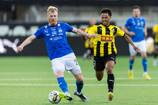 Odamar Faerö of Klaksvik and Momodou Lamin Sonko of Häcken