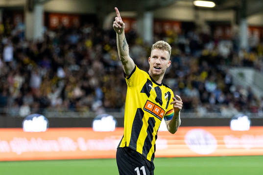 Samuel Gustafson of Häcken celebrates
