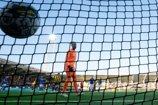Tobias Sana of Häcken scores 1-1 behind goalkeeper Nils