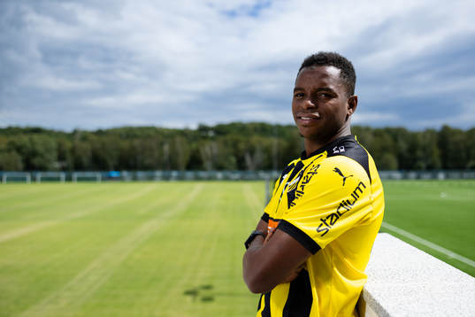 Häckens nyförvärv Abdulrazaq Ishaq poserar för ett porträtt den 2 augusti 2023 i Göteborg. 