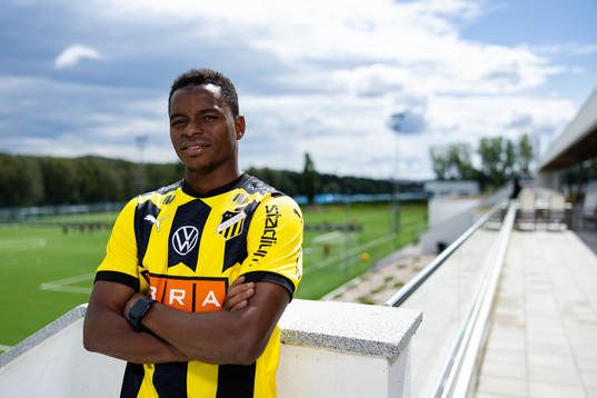 Häckens nyförvärv Abdulrazaq Ishaq poserar för ett porträtt den 2 augusti 2023 i Göteborg. 