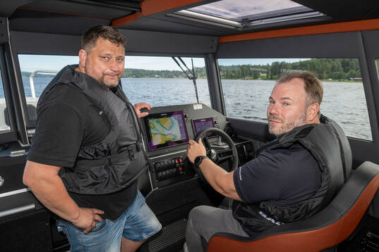 Modo hockeys sportchef Henrik Gradin  och tränare Mattias