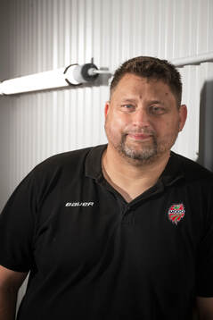 Modos tränare Mattias Karlin