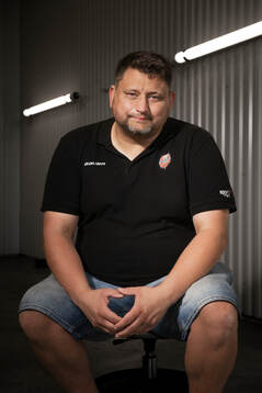 Modos tränare Mattias Karlin