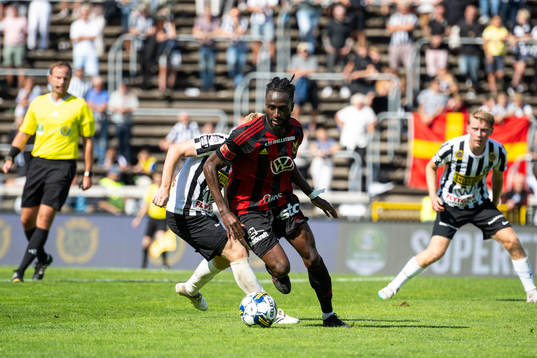 Östersunds Mansour Sinyan och Landskronas David Edvardsson