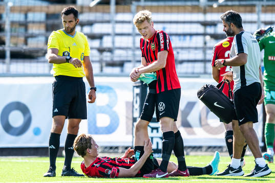 Brommapojkarnas Fredrik Nissen har ont