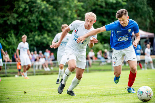 Österlens Hugo Göransson mot FBK Balkans Fabian Petersson