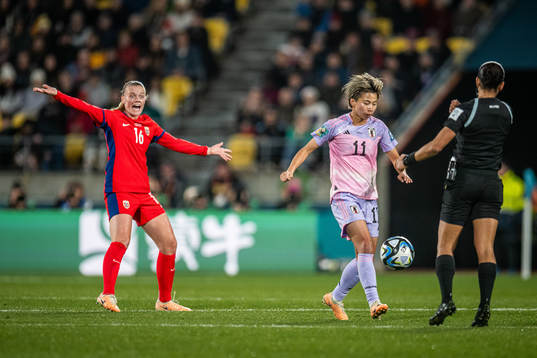 Mathilde Harviken of Norway and Mina Tanaka of Japan
