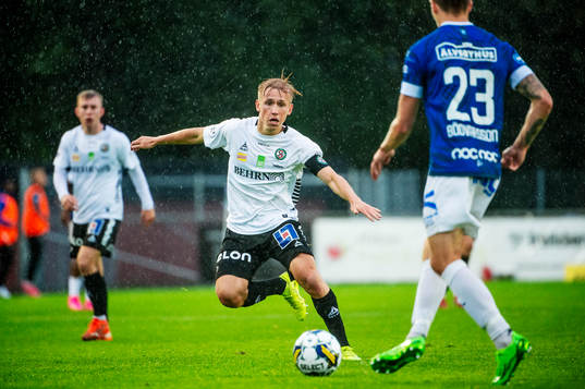 Örebros David Seger mot Trelleborgs Bödvar Bödvarsson