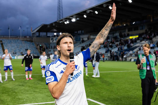 Norrköpings Arnor Traustason jublar