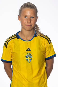 Inez Amcoff poserar för ett porträtt