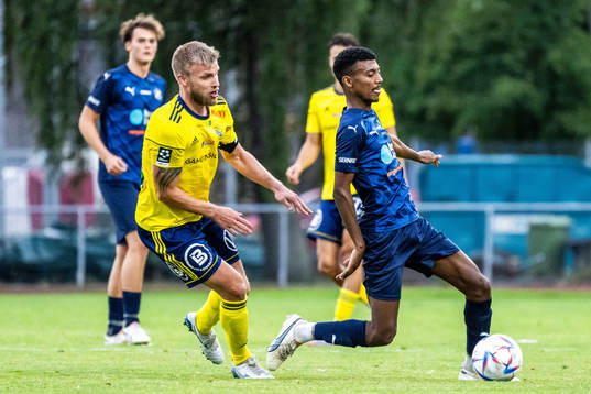 Bla gjennom flere bilder av Fotboll, Divison 1 Södra, Ängelholm - Eskilsminne IF