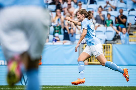 Malmö FFs Sarah Mellouk jublar efter 2-1