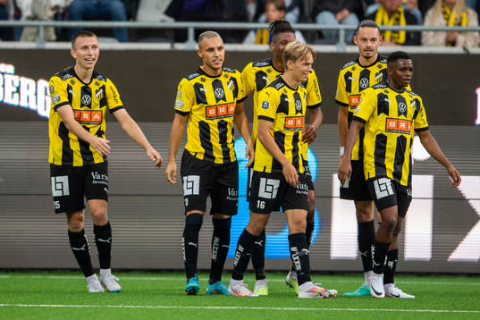 Häckens Kristoffer Lund Hansen, Ali Youssef , Franklin Degaulle Tebo Uchenna , Pontus Dahbo, Amor Layouni  och Abdulrazaq Ishaq  jublar efter 2-0