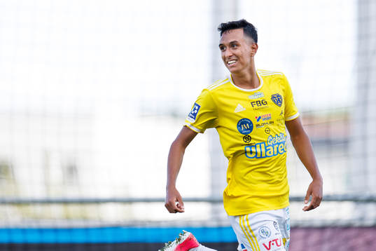 Falkenbergs Oliver Hintsa jublar efter 0-2