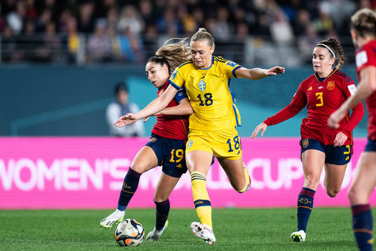 Olga Carmona and Teresa Abelleira of Spain against Fridolina Rolfö of Sweden