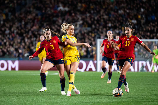 Teresa Abelleira and Alba Redondo of Spain against