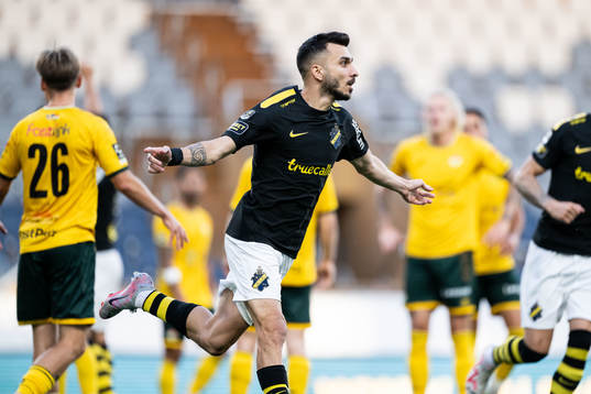 AIKs Ioannis Pittas jublar efter 0-1