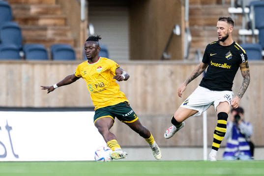 Dalkurds Michael Kargbo och AIKs Alexander Milosevic