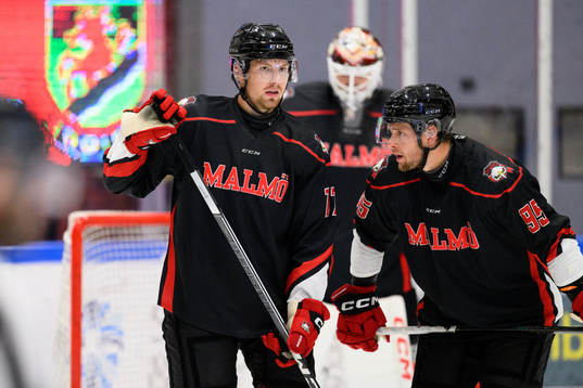 Malmö Redhawks Johan Ivarsson och Carl Persson