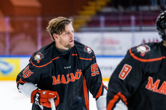 Malmö Redhawks Carl Persson deppar