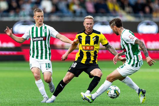 Renan Oliveira and Nicolas Gorobsov of Zalgiris Vilnius