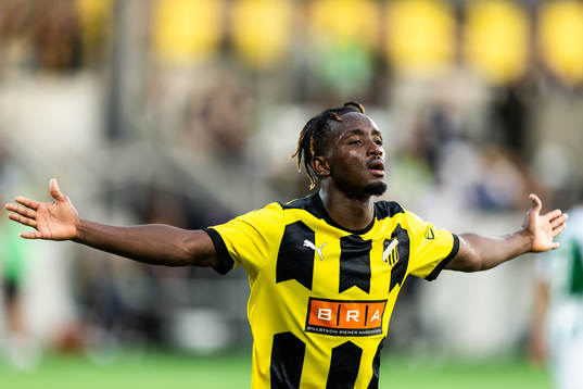 Ibrahim Sadiq of Häcken celebrates